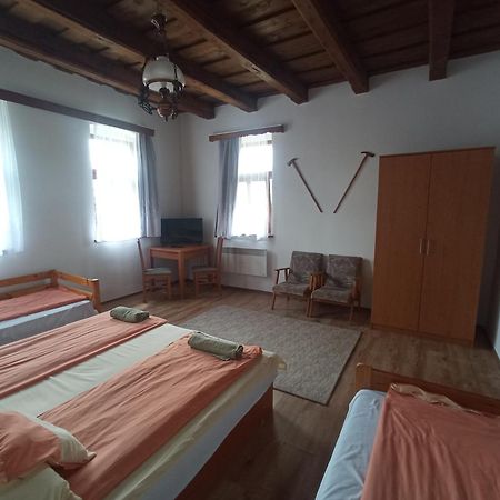 Hotel Heni Vendeghaza Vadna Zewnętrze zdjęcie