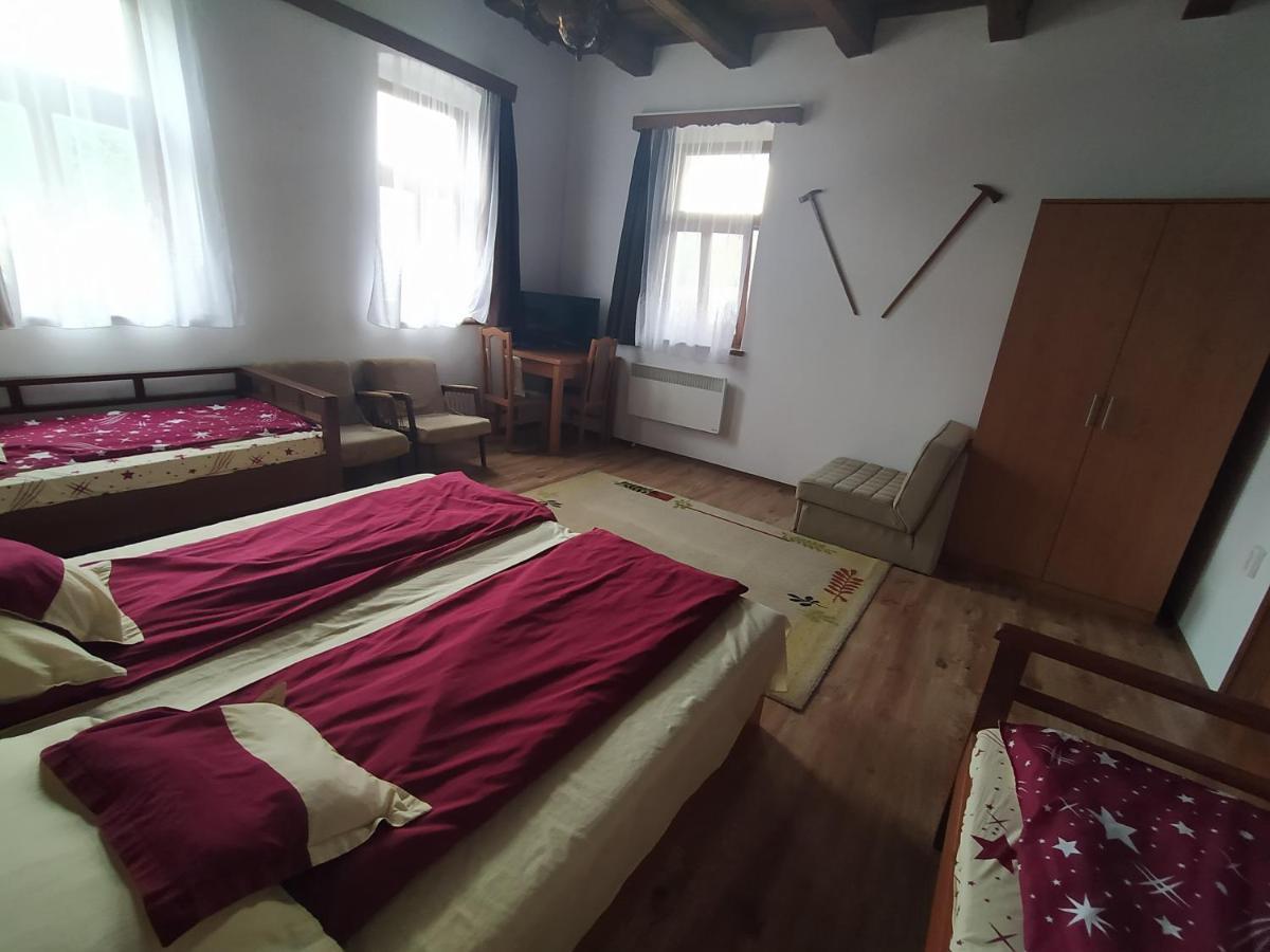 Hotel Heni Vendeghaza Vadna Zewnętrze zdjęcie
