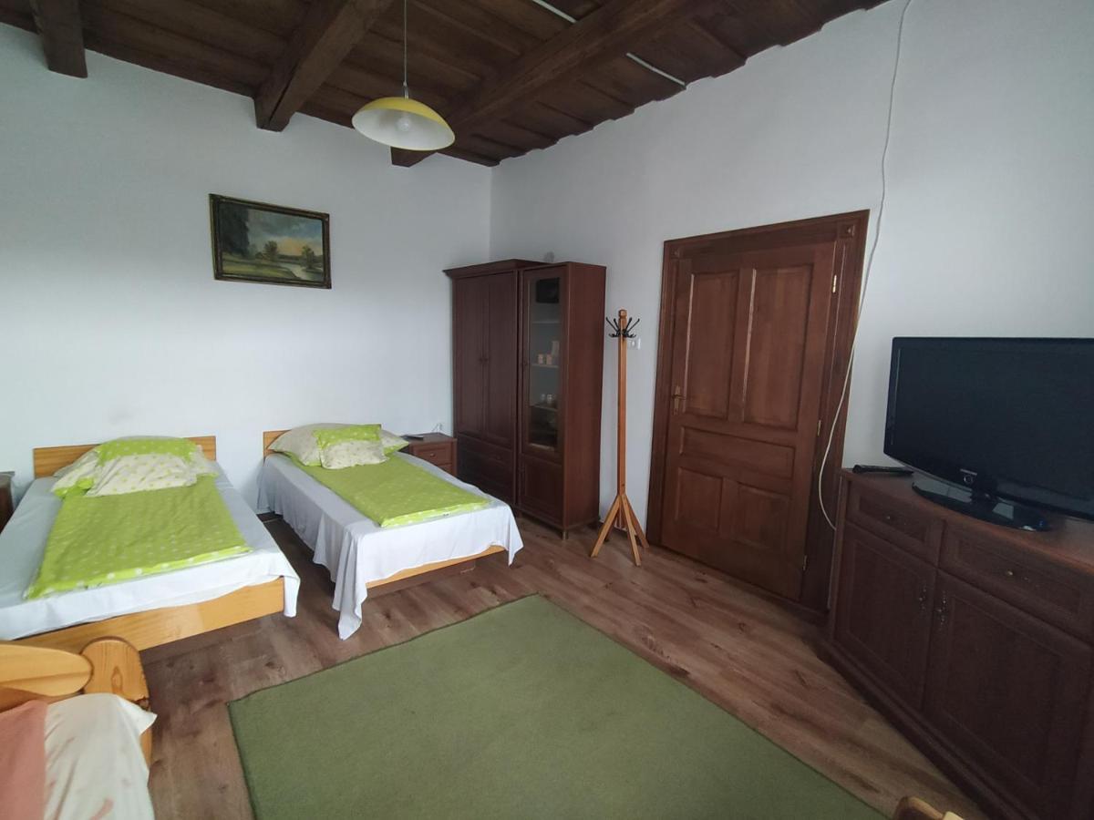 Hotel Heni Vendeghaza Vadna Zewnętrze zdjęcie
