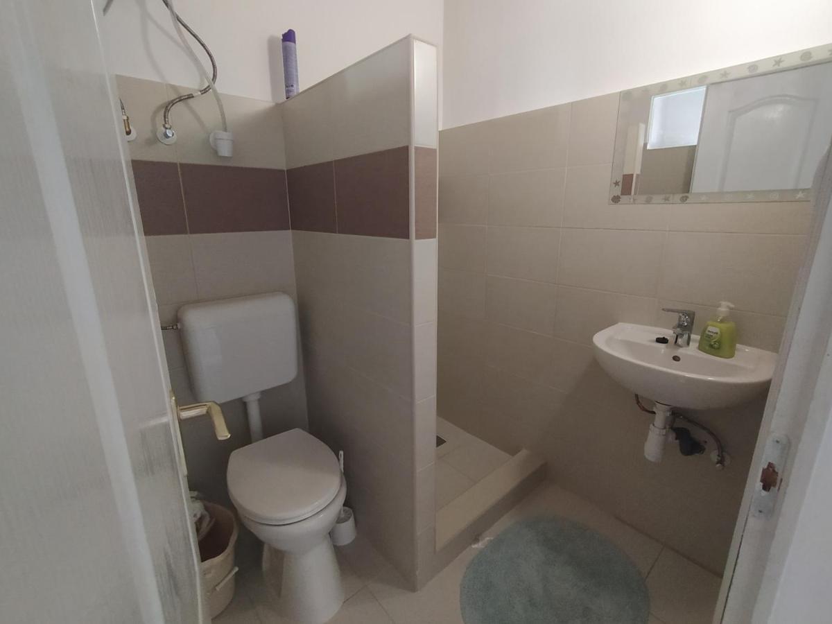 Hotel Heni Vendeghaza Vadna Zewnętrze zdjęcie
