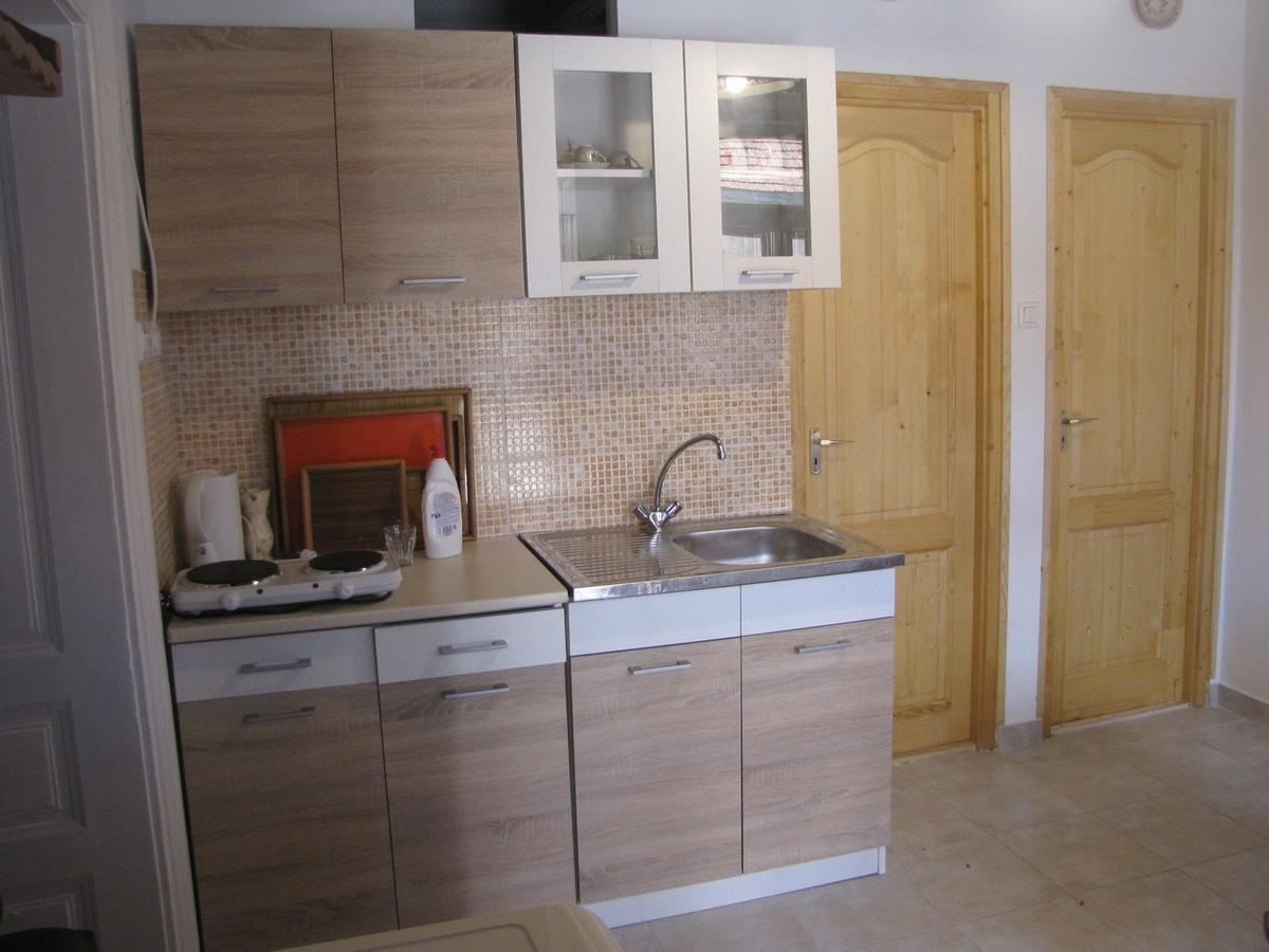Hotel Heni Vendeghaza Vadna Zewnętrze zdjęcie